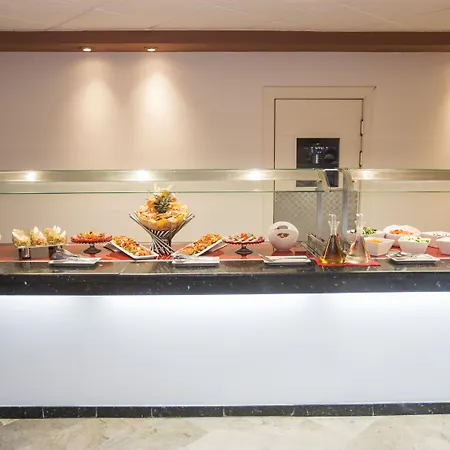 Oasis Plaza Hotel 3*