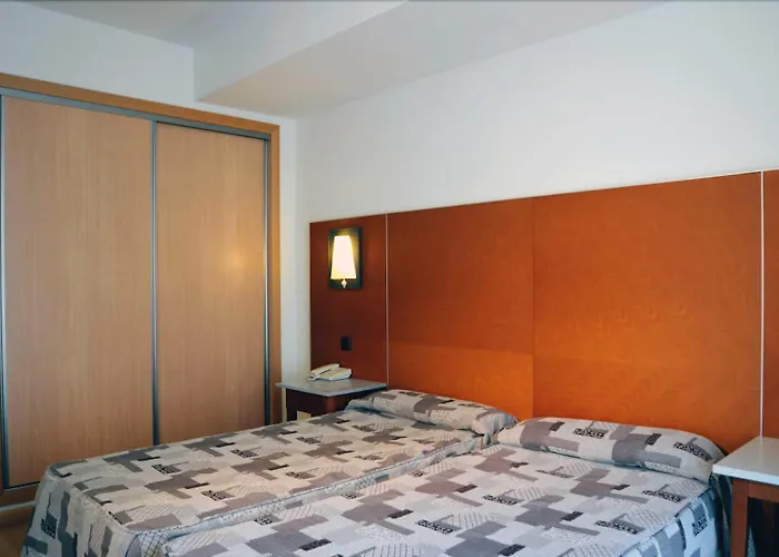 Oasis Plaza Hotel 3*