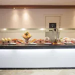 Oasis Plaza Hotel 3*