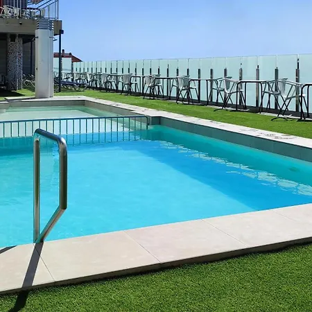 Oasis Plaza 3* בנידורם