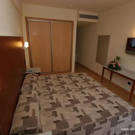 Oasis Plaza بينايدورم