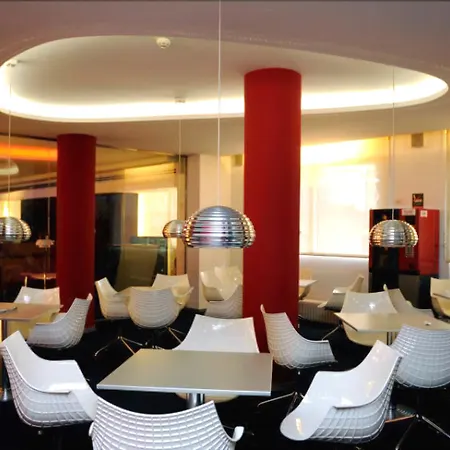 Oasis Plaza 3* بينايدورم