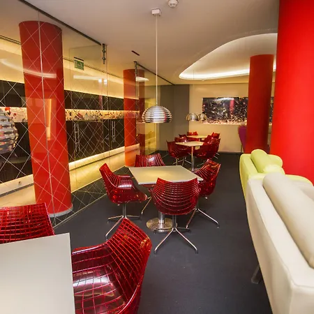 فندق Oasis Plaza بينايدورم