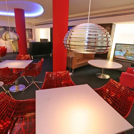 Oasis Plaza 3* بينايدورم