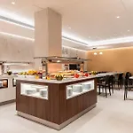 Oasis Plaza Hotel 3*