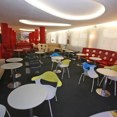 Oasis Plaza 3* بينايدورم