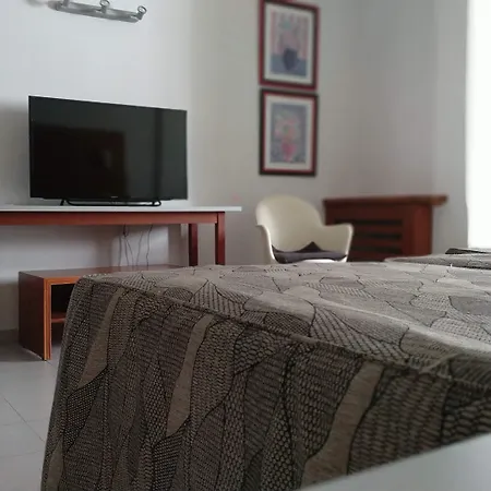 فندق Oasis Plaza بينايدورم