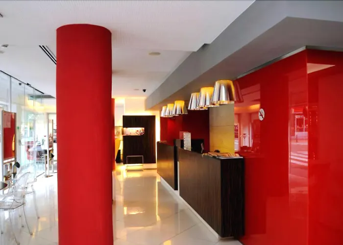 Oasis Plaza Hotel 3*